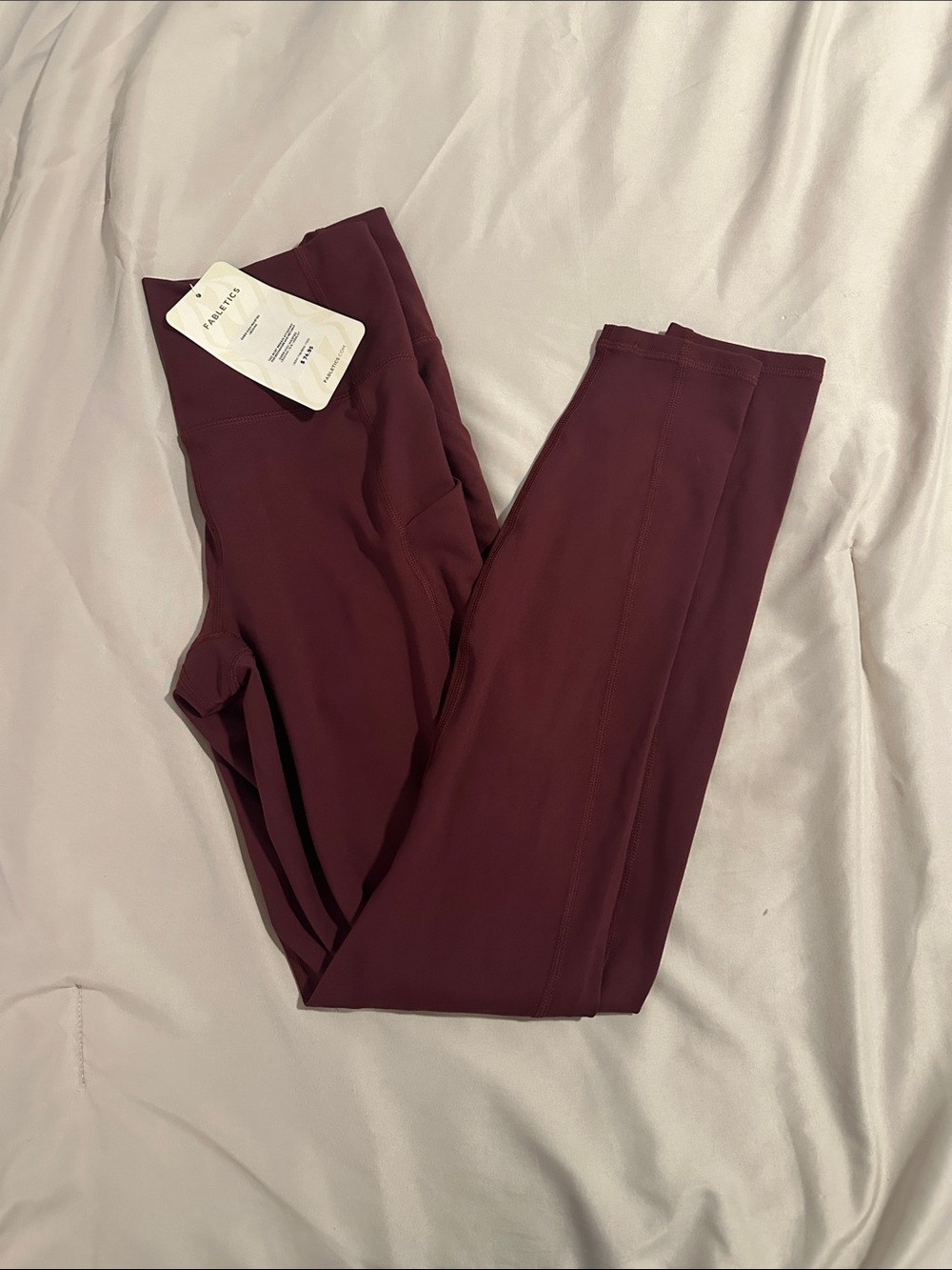 Fabletics Oasis leggings- Merlot